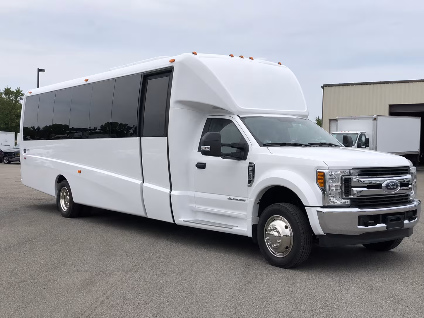 bowling green bring your wedding guests together with a bowling green charter bus