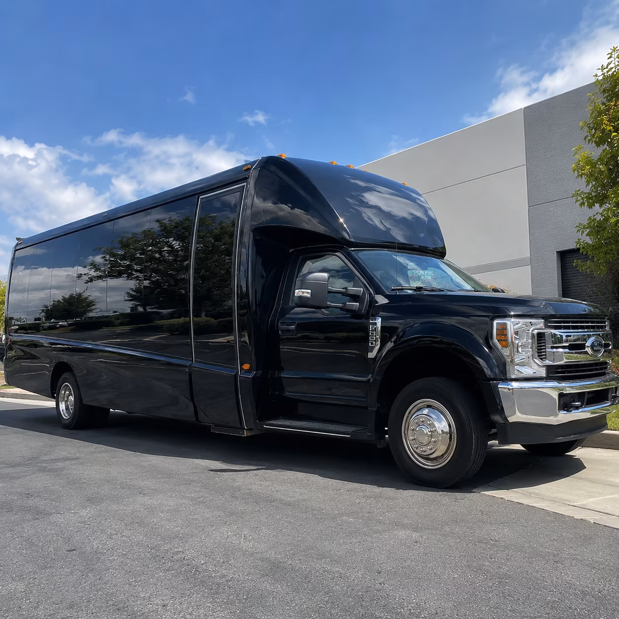 brentwood ease daily commutes with brentwood charter buses