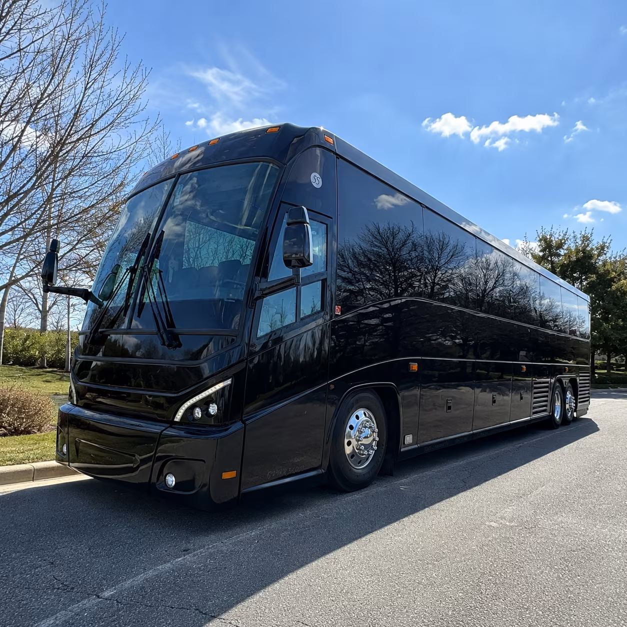 bus rental options for clarksville trips