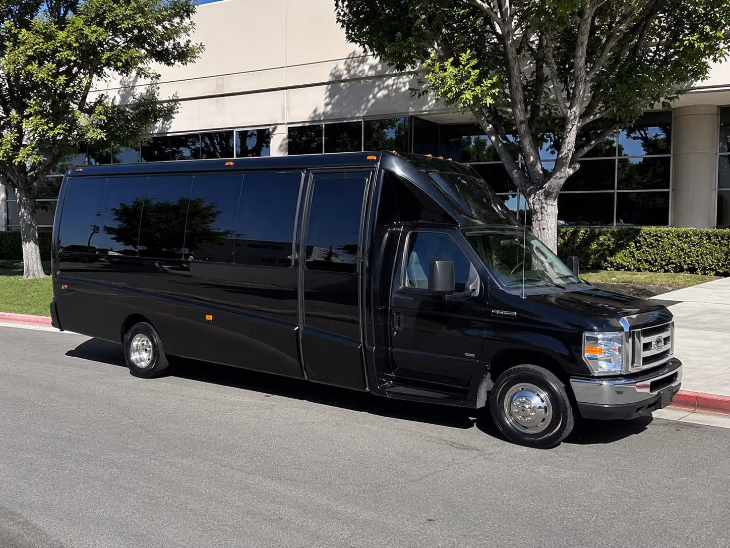 clarksville party bus rental 2