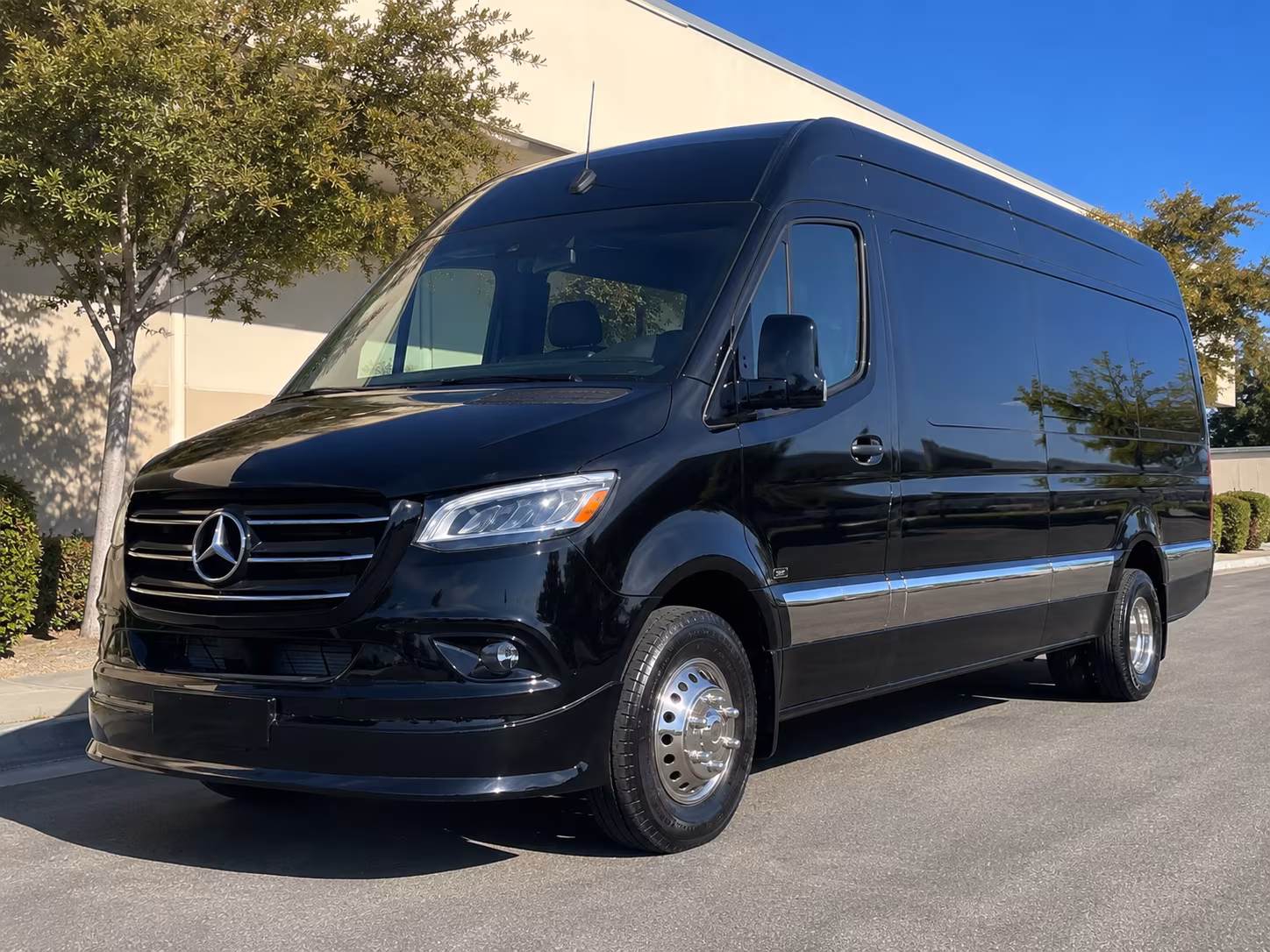 clarksville sporting event transportation onboard seating