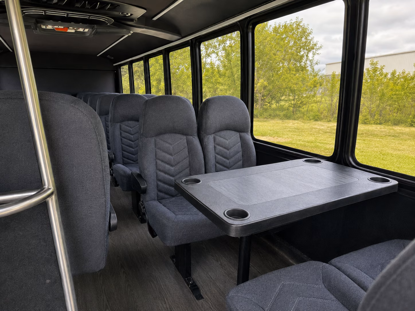 columbia charter bus rentals for airport transfers