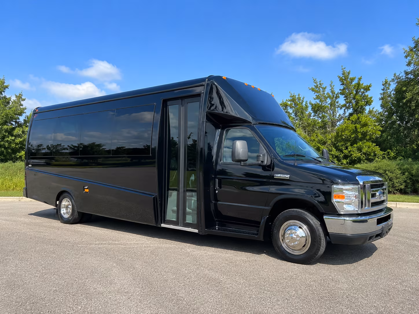 smyrna seamless transportation for students and chaperones in smyrna